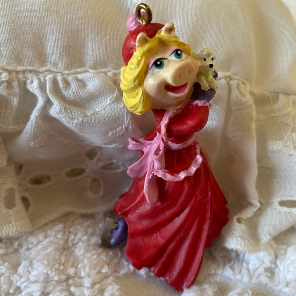 Carlton Cards Heirloom Collection- Miss Piggy’s Waltz ornament.